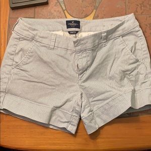 Size 10 american eagle shorts